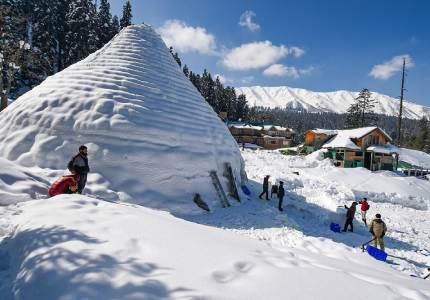Srinagar & Gulmarg Winter Tour